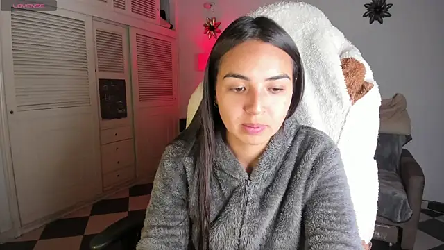 Miss Nicole online show from 1, 2, 2025