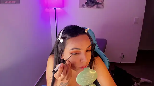 Miss Nicole online show from 19, 5, 2026