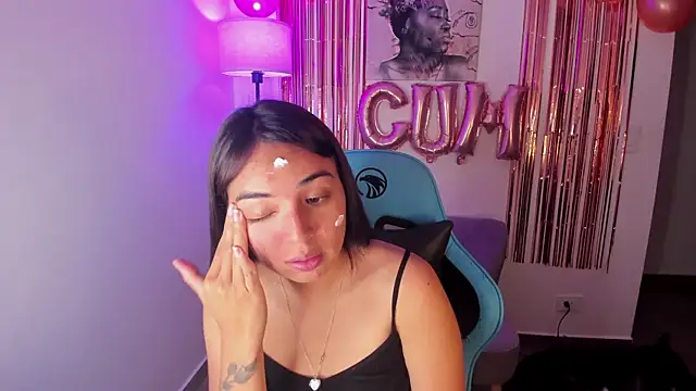 Miss Nicole online show from 7, 6, 2026