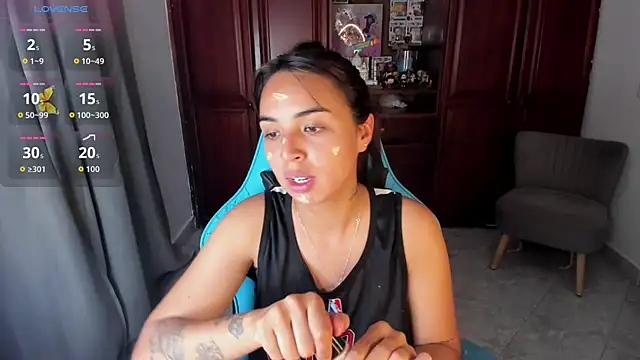 Miss Nicole online show from 9, 7, 2026