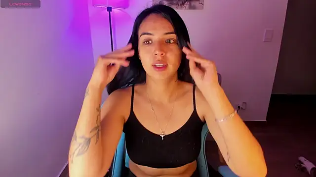 Miss Nicole online show from 11, 4, 2026