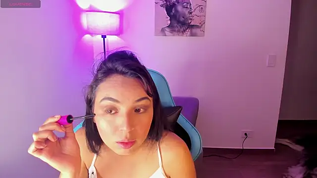 Miss Nicole online show from 5, 6, 2026