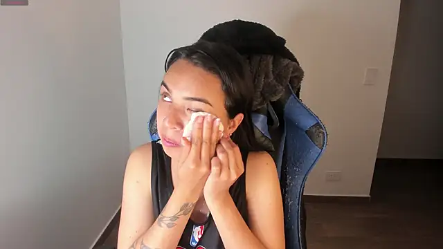 Miss Nicole online show from 13, 9, 2025