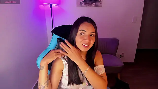 Miss Nicole online show from 9, 5, 2026