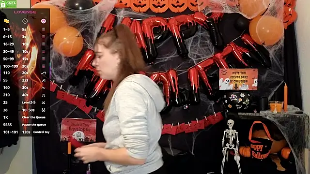 XLisaxx online show from 2, 11, 2025