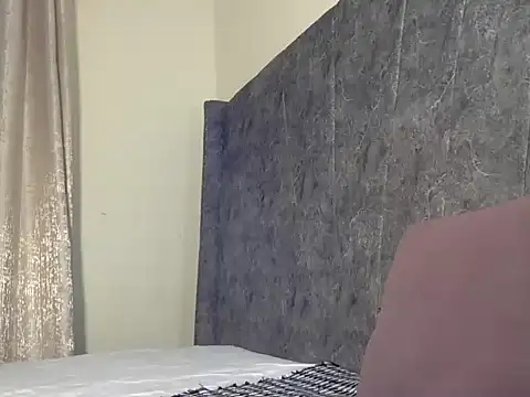 HarlotyQueen online show from 18, 12, 2025