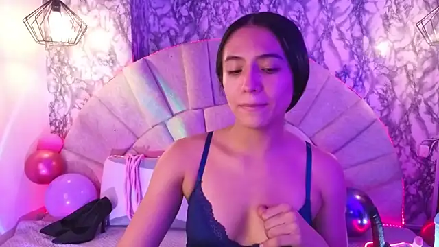  emma miller  online show from 9, 5, 2026