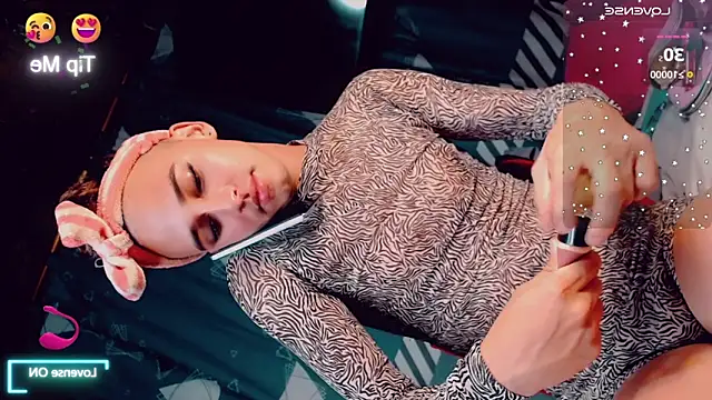 CharlotteBigCock online show from 26, 9, 2025