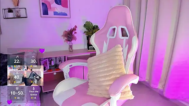 Misslaurenn online show from 17, 12, 2025