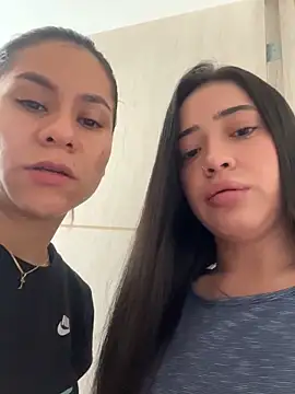 Snapshot of Reggie-Liam chatting on 13, 11, 2025 Reggie-Liam online show from 13, 11, 2025