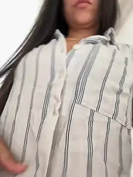 Snapshot of Reggie-Liam chatting on 24, 2, 2025 Reggie-Liam online show from 24, 2, 2025