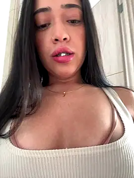 Snapshot of Reggie-Liam chatting on 24, 9, 2025 Reggie-Liam online show from 24, 9, 2025