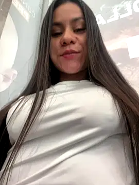 Snapshot of Reggie-Liam chatting on 23, 10, 2025 Reggie-Liam online show from 23, 10, 2025