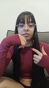 Snapshot of SophiaMelissa chatting on 15, 12, 2025 SophiaMelissa online show from 15, 12, 2025