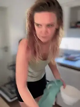 Suesse Schnitte online show from 27, 2, 2025