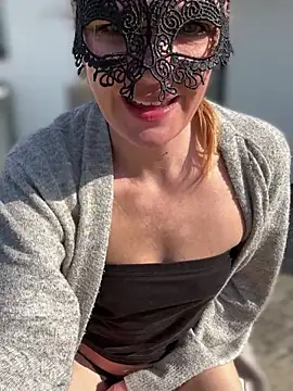 Suesse Schnitte online show from 10, 3, 2025