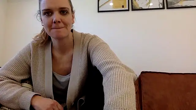 Suesse Schnitte online show from 14, 2, 2025