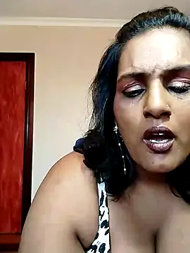 NWC4LYF online show from 25, 10, 2025