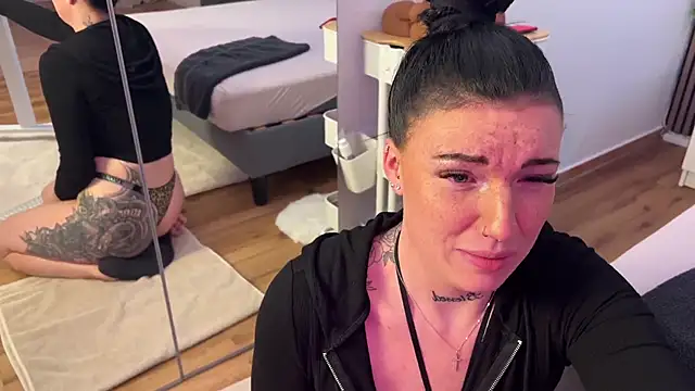 Snapshot of LizaRoxx chatting on 18, 3, 2025 LizaRoxx online show from 18, 3, 2025