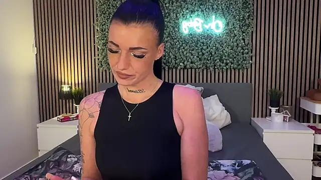 Snapshot of LizaRoxx chatting on 10, 11, 2025 LizaRoxx online show from 10, 11, 2025