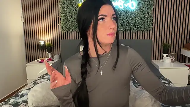 Snapshot of LizaRoxx chatting on 8, 11, 2025 LizaRoxx online show from 8, 11, 2025