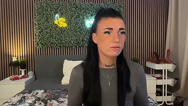 Snapshot of LizaRoxx chatting on 5, 11, 2025 LizaRoxx online show from 5, 11, 2025