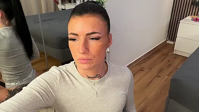 Snapshot of LizaRoxx chatting on 11, 11, 2025 LizaRoxx online show from 11, 11, 2025