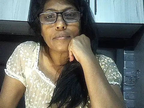 MsAttitude online show from 12, 9, 2025