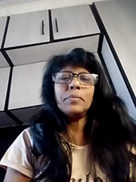 MsAttitude online show from 22, 7, 2026