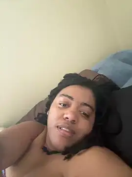 thick Queen33 online show from 4, 12, 2024