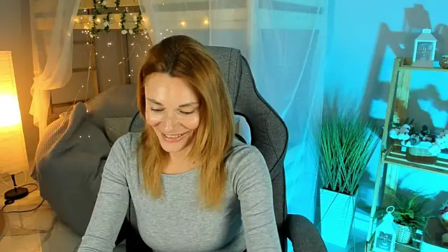 Snapshot of MistyBarnes chatting on 20, 11, 2025 MistyBarnes online show from 20, 11, 2025