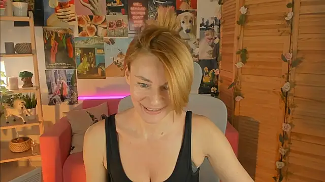 Snapshot of MistyBarnes chatting on 26, 1, 2025 MistyBarnes online show from 26, 1, 2025