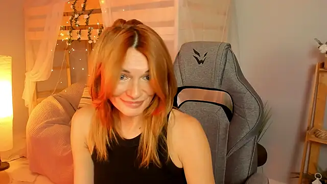 Snapshot of MistyBarnes chatting on 9, 11, 2025 MistyBarnes online show from 9, 11, 2025