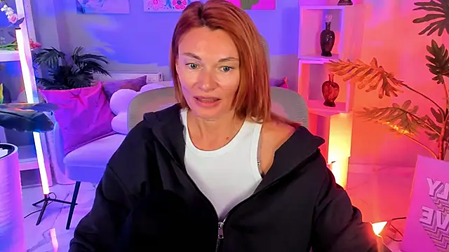 Snapshot of MistyBarnes chatting on 15, 10, 2025 MistyBarnes online show from 15, 10, 2025