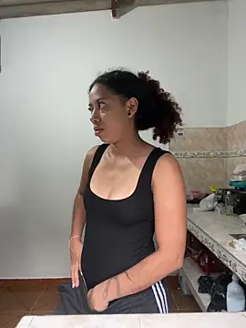 Miley and Vash online show from 5, 1, 2025