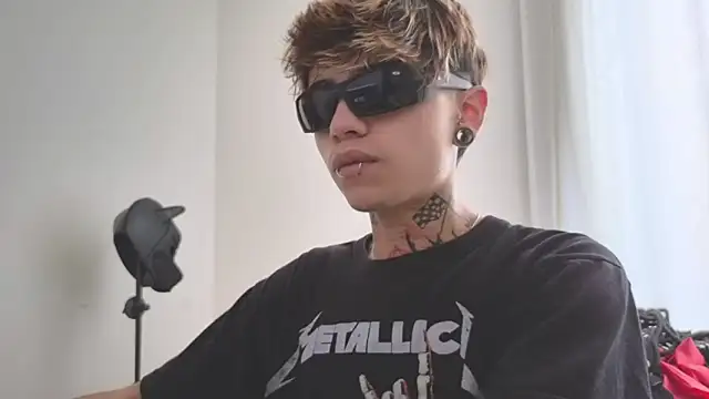 AcidMilo online show from 3, 3, 2025