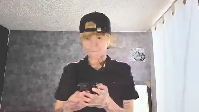 AcidMilo online show from 10, 10, 2025