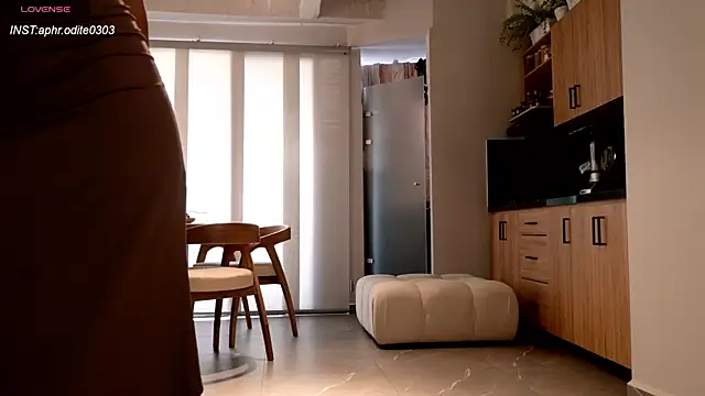 Nikol-JE online show from 29, 9, 2025