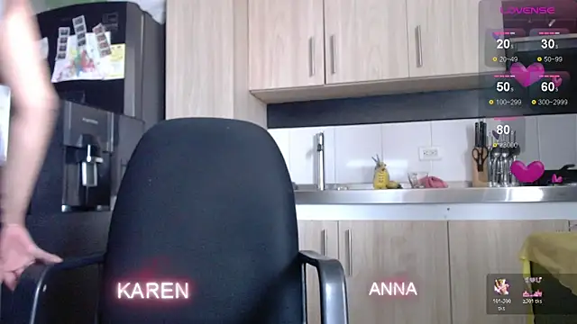 Karen sex92 online show from 29, 3, 2026