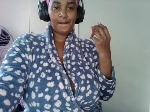 Snapshot of Charlie-Crawford chatting on 8, 6, 2026 Charlie-Crawford online show from 8, 6, 2026