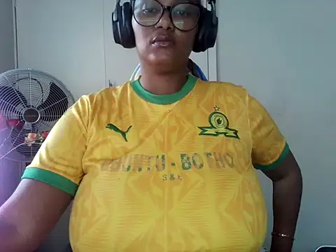 Snapshot of Charlie-Crawford chatting on 2, 6, 2026 Charlie-Crawford online show from 2, 6, 2026