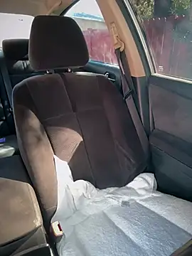 1Topgyal online show from 18, 3, 2025