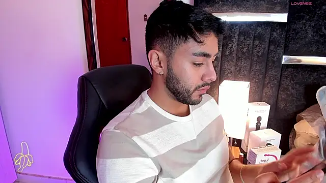 ItsMeEros online show from 7, 3, 2025