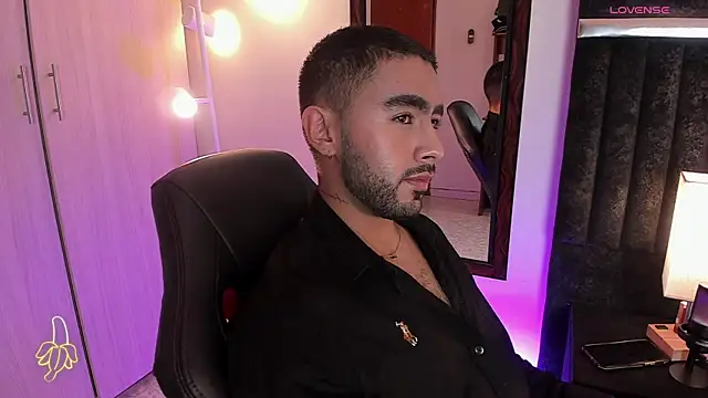 ItsMeEros online show from 27, 10, 2025