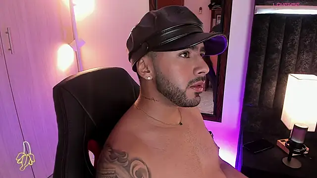 ItsMeEros online show from 8, 11, 2025