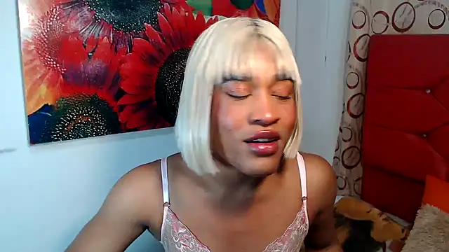 Snapshot of dirtydolltsx chatting on 14, 11, 2025 dirtydolltsx online show from 14, 11, 2025