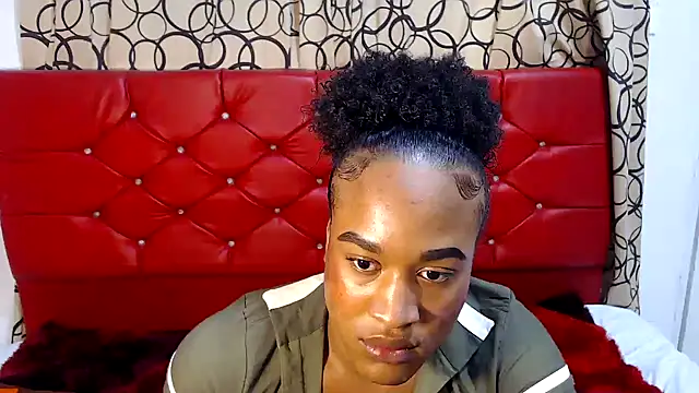 Snapshot of dirtydolltsx chatting on 4, 11, 2025 dirtydolltsx online show from 4, 11, 2025