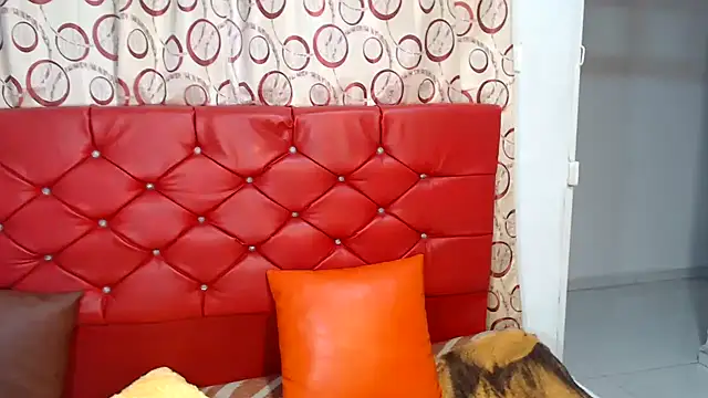 Snapshot of dirtydolltsx chatting on 10, 11, 2025 dirtydolltsx online show from 10, 11, 2025