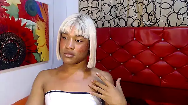 Snapshot of dirtydolltsx chatting on 30, 10, 2025 dirtydolltsx online show from 30, 10, 2025