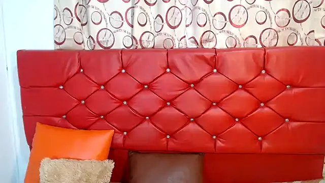 Snapshot of dirtydolltsx chatting on 12, 11, 2025 dirtydolltsx online show from 12, 11, 2025